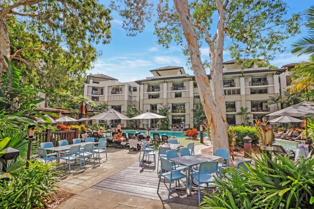 Swim Out Apartments In Triton Street Beachfront Resort Palm Cove Exterior photo